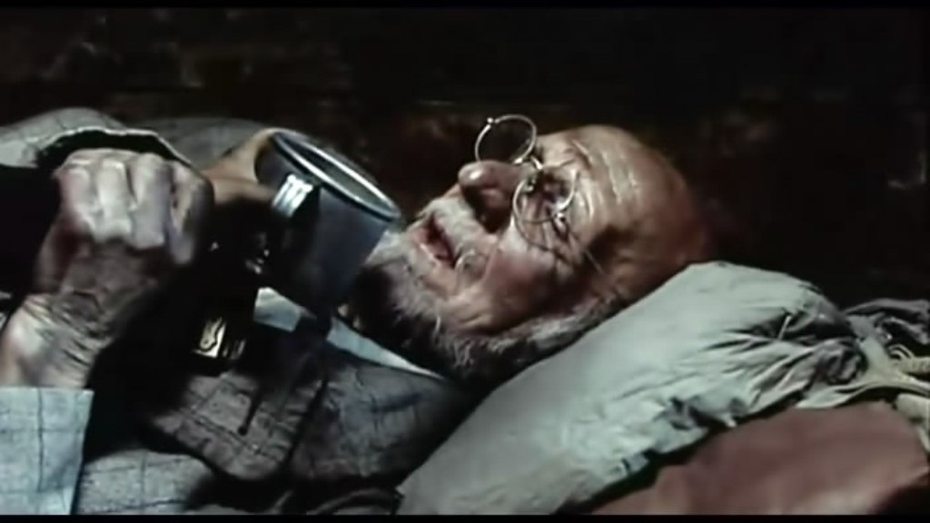 《给斯大林的礼物》海报第46张图片 《给斯大林的礼物》海报第46张图片