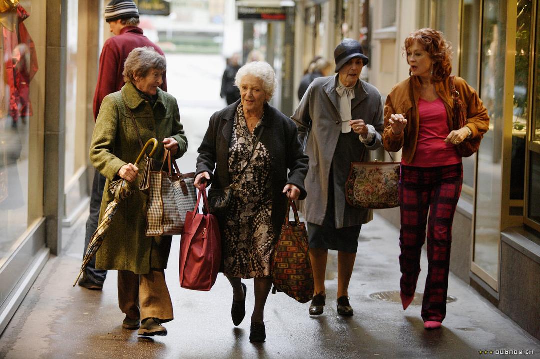 《大器晚成》剧照第12张图片 《大器晚成》剧照第12张图片