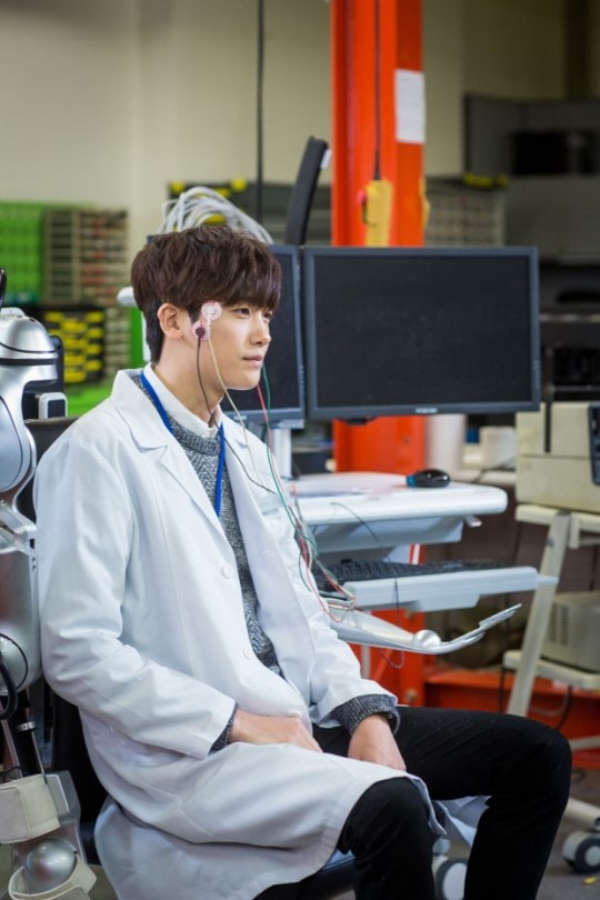 《百折不挠具海拉》海报第31张图片 《百折不挠具海拉》海报第31张图片