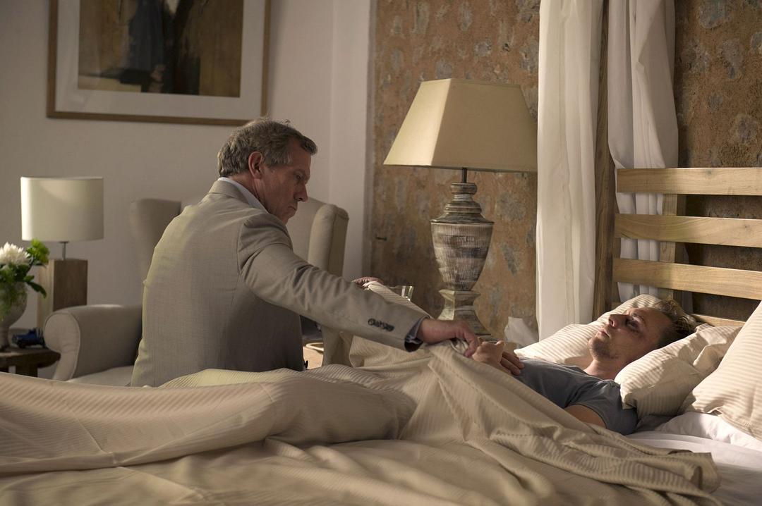 《夜班经理第一季》剧照第6张图片 《夜班经理第一季》剧照第6张图片