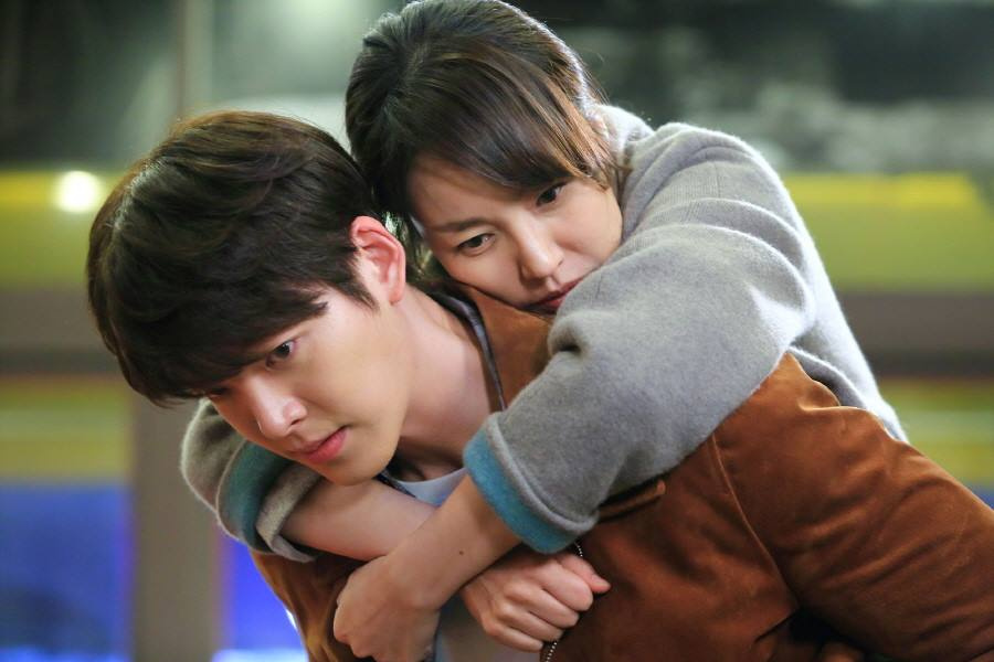 《任意依恋》剧照第28张图片 《任意依恋》剧照第28张图片