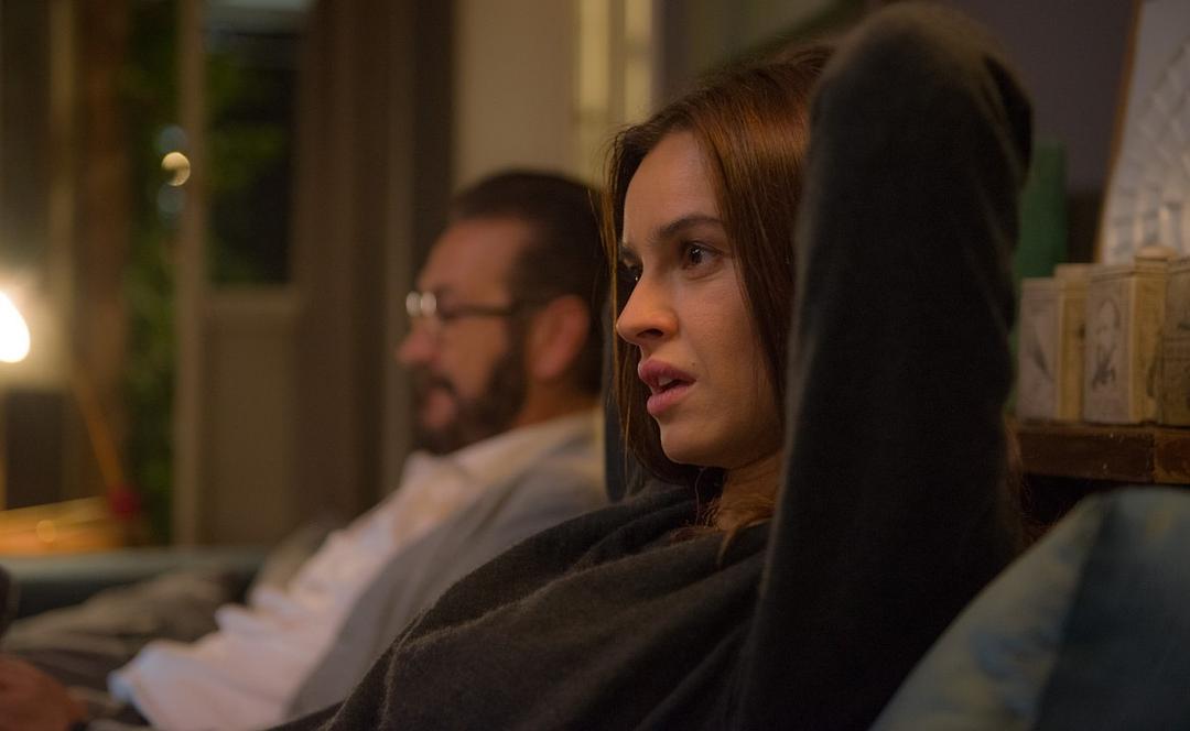 《完美陌生人》海报第13张图片 《完美陌生人》海报第13张图片