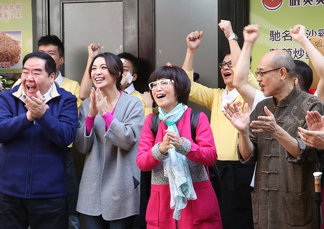 《火线下的江湖大佬》剧照第12张图片 《火线下的江湖大佬》剧照第12张图片