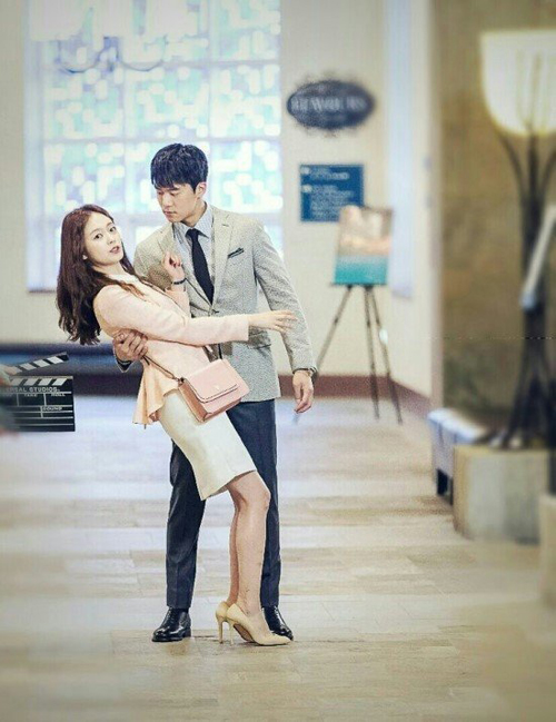 《1%的可能性》剧照第20张图片 《1%的可能性》剧照第20张图片