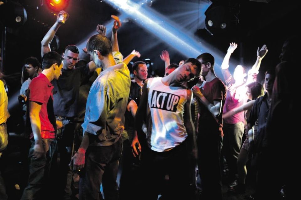 《每分钟120击》剧照