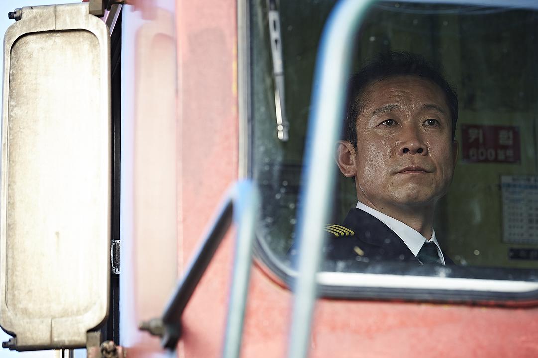 《釜山行》剧照第17张图片 《釜山行》剧照第17张图片