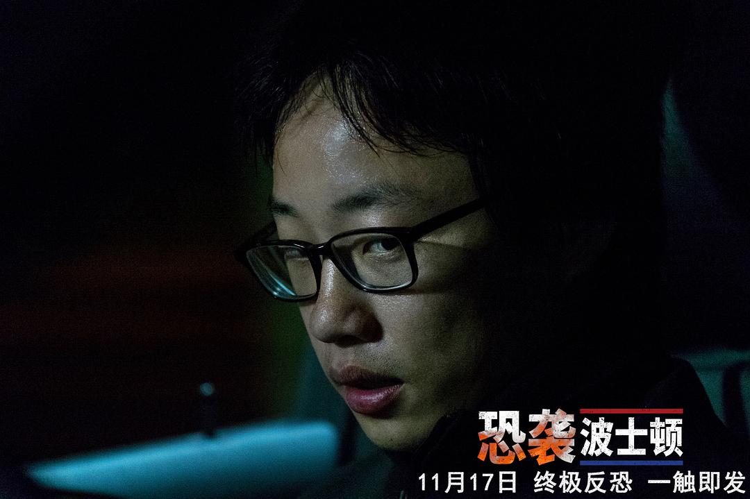 《恐袭波士顿》海报