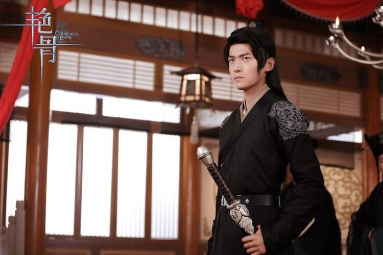 《艳骨》海报第20张图片 《艳骨》海报第20张图片