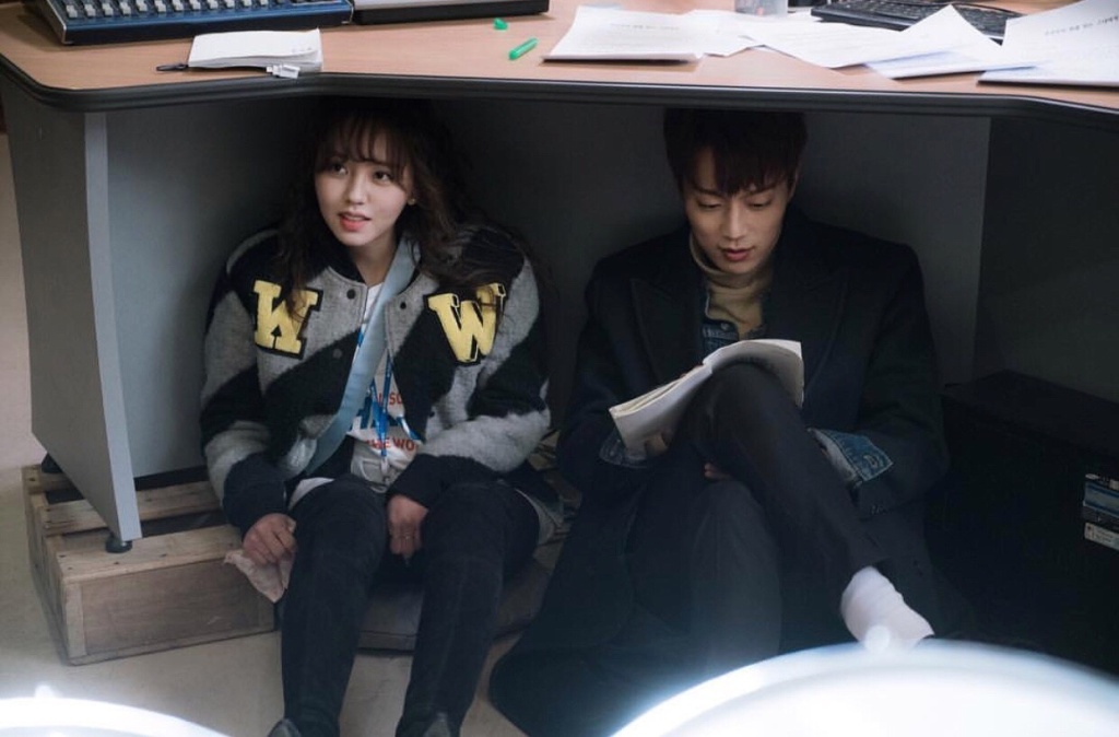 《广播罗曼史》海报第31张图片 《广播罗曼史》海报第31张图片