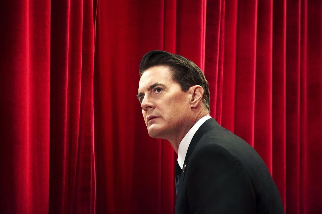 《双峰》剧照第14张图片 《双峰》剧照第14张图片