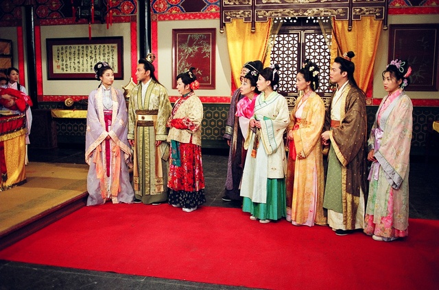 《皆大欢喜》海报第32张图片 《皆大欢喜》海报第32张图片