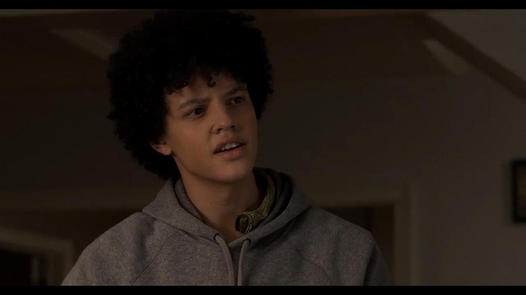 《奇异镇第一季》海报第21张图片 《奇异镇第一季》海报第21张图片