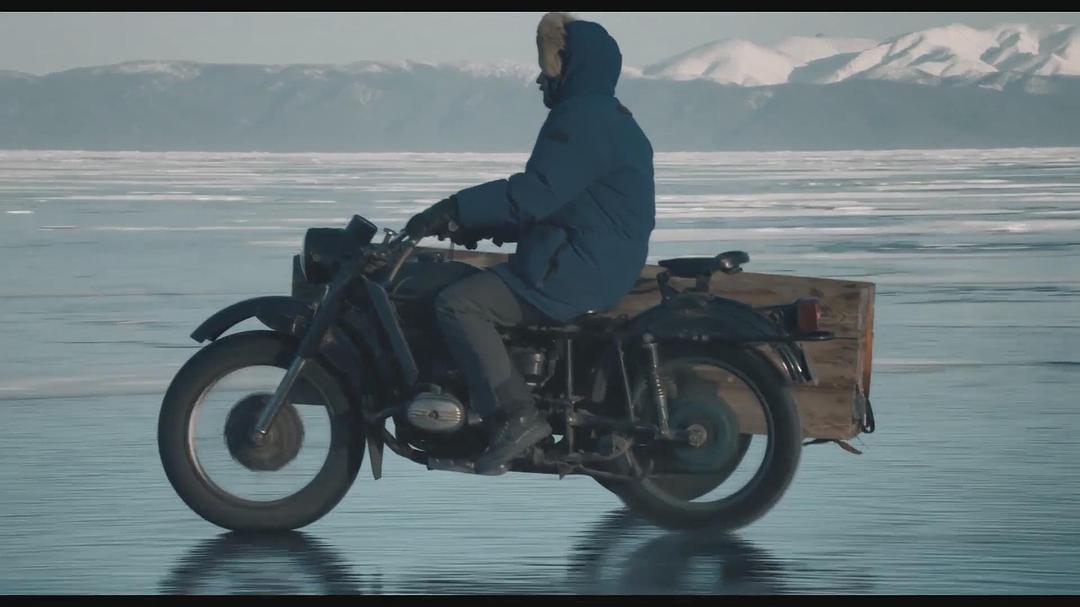 《在西伯利亚森林中》海报第32张图片 《在西伯利亚森林中》海报第32张图片