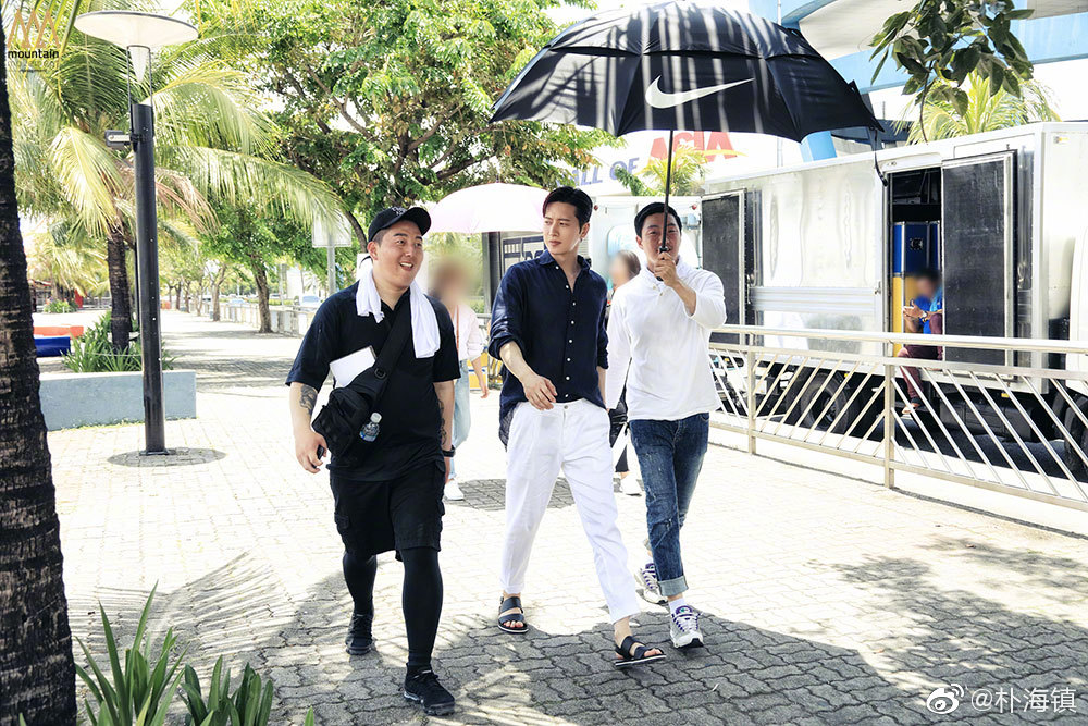 《森林》海报第30张图片 《森林》海报第30张图片