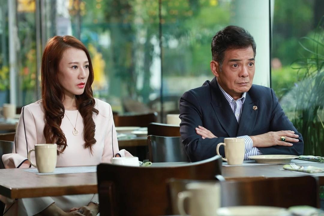 《坚离地爱坚离地》海报第13张图片 《坚离地爱坚离地》海报第13张图片