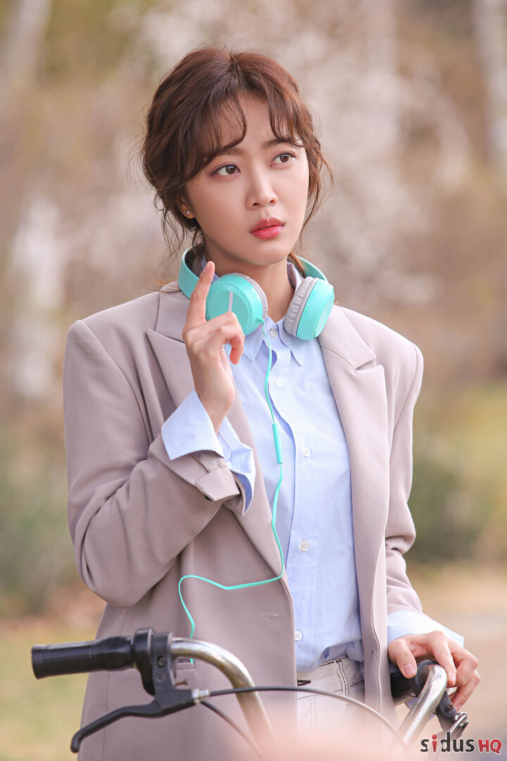 《森林》海报第36张图片 《森林》海报第36张图片