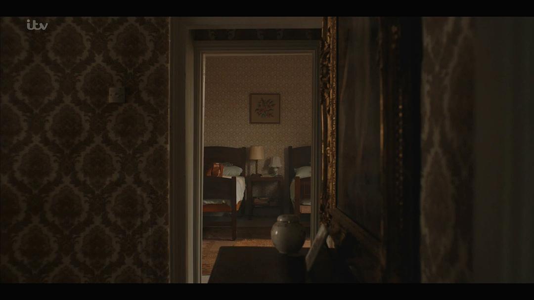 《白屋农场》剧照第40张图片 《白屋农场》剧照第40张图片