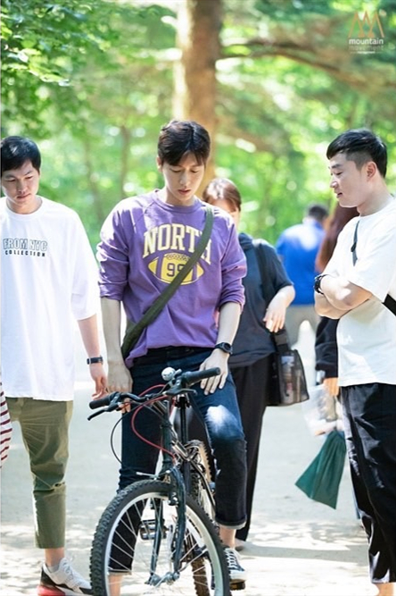 《森林》海报第49张图片 《森林》海报第49张图片