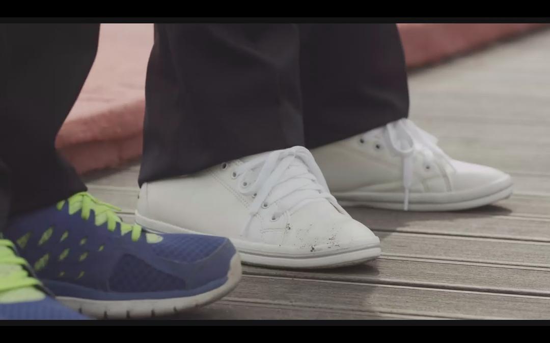 《夜间飞行》剧照第32张图片 《夜间飞行》剧照第32张图片