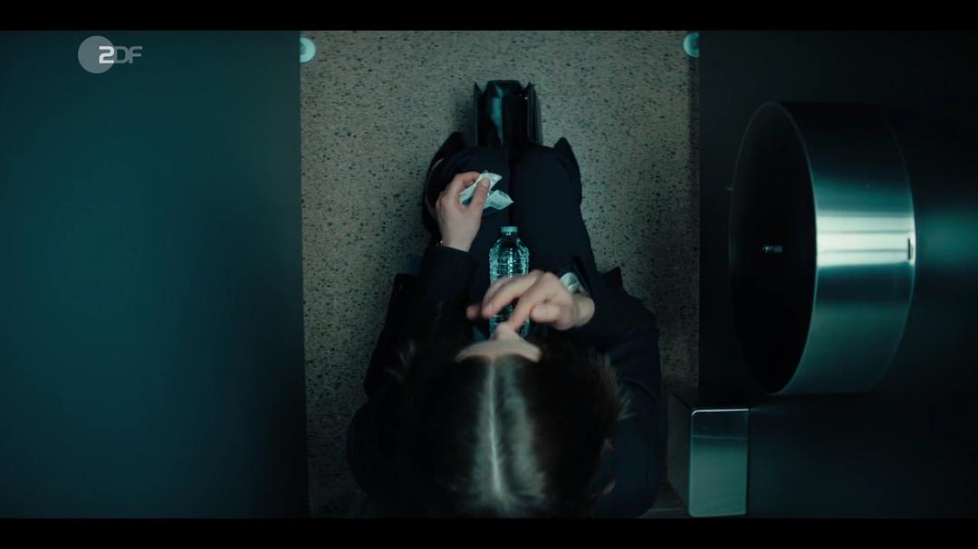 《坏账银行第二季》海报第20张图片 《坏账银行第二季》海报第20张图片