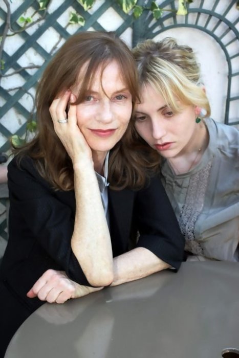 《科帕卡巴纳》剧照第19张图片 《科帕卡巴纳》剧照第19张图片