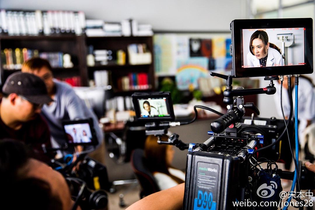 《天才在左疯子在右》剧照第31张图片 《天才在左疯子在右》剧照第31张图片