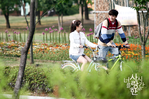 《爱你的时间》海报第43张图片 《爱你的时间》海报第43张图片