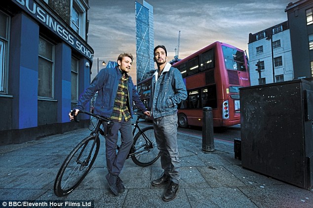 《无间菜鸟》海报第11张图片 《无间菜鸟》海报第11张图片