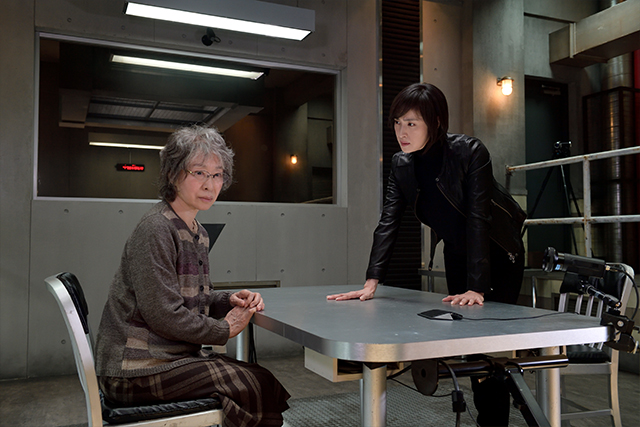 《紧急审讯室2》海报第11张图片 《紧急审讯室2》海报第11张图片