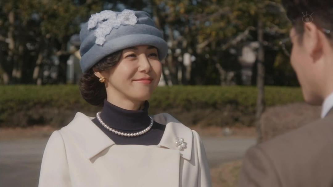 《女人的勋章》海报第35张图片 《女人的勋章》海报第35张图片