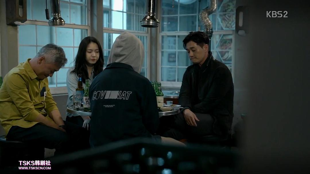 《疯狗》剧照第49张图片 《疯狗》剧照第49张图片