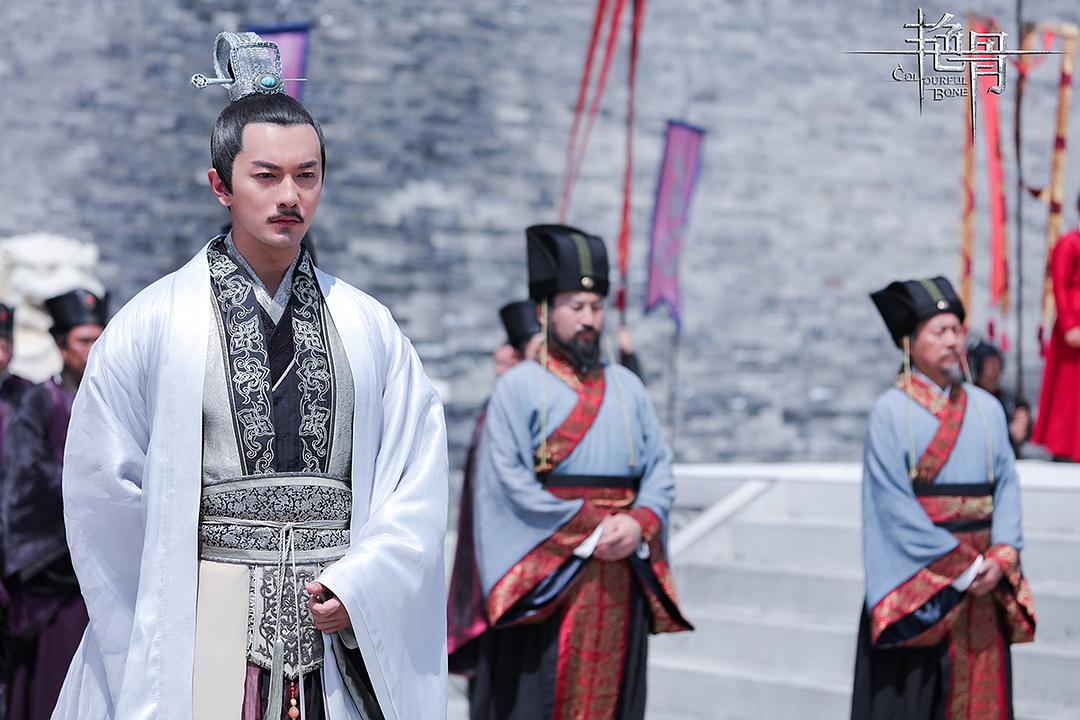 《艳骨》海报第12张图片 《艳骨》海报第12张图片