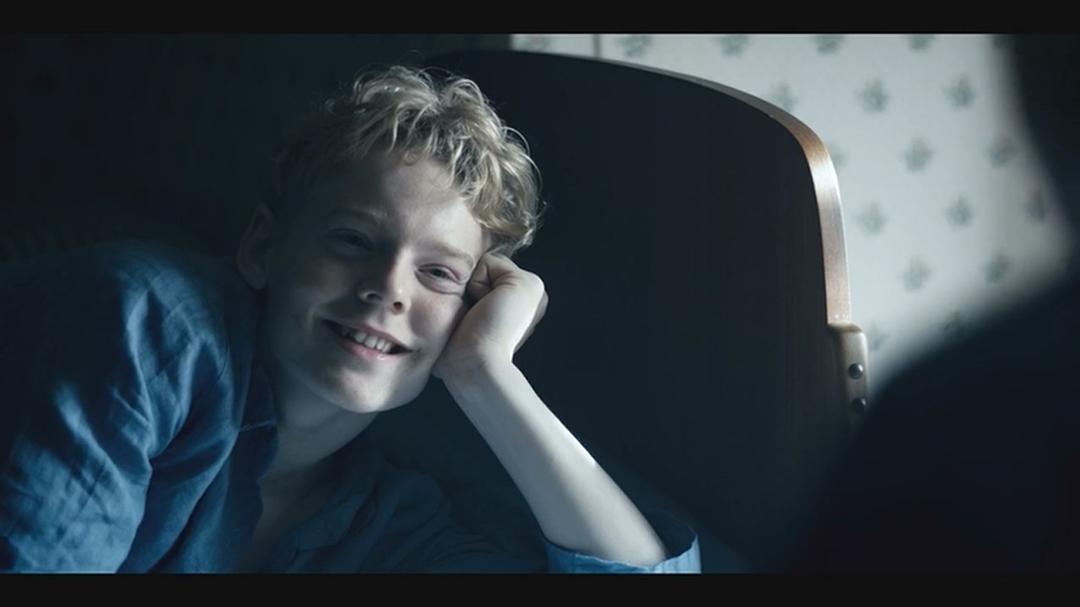 《惨雨第一季》海报第34张图片 《惨雨第一季》海报第34张图片