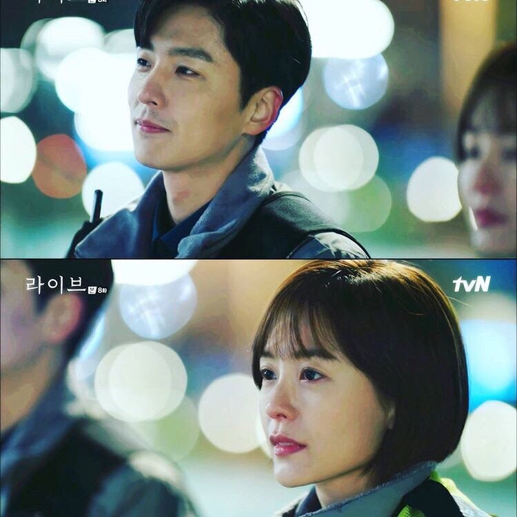 《Live》海报第15张图片 《Live》海报第15张图片