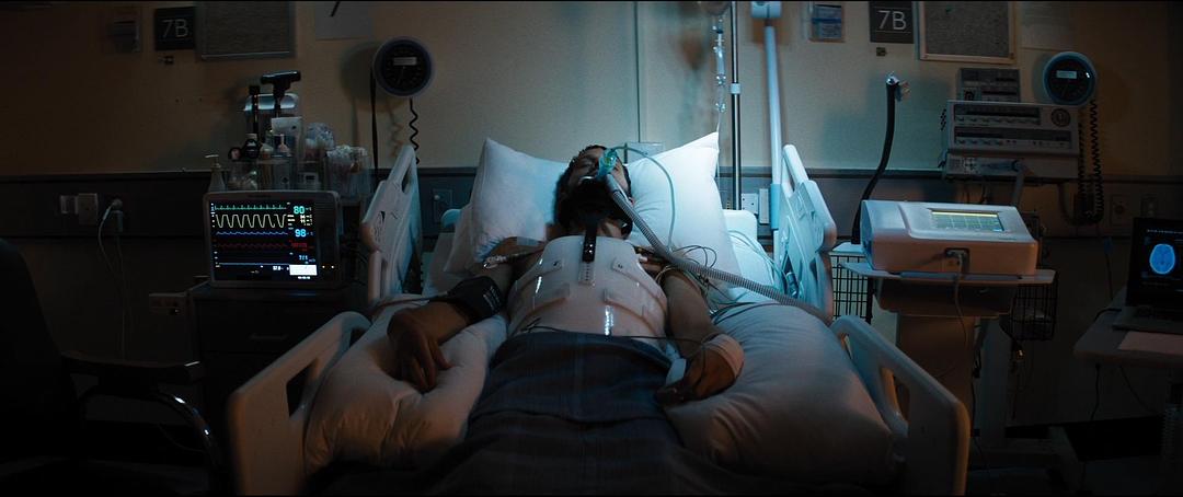 《升级》海报第57张图片 《升级》海报第57张图片