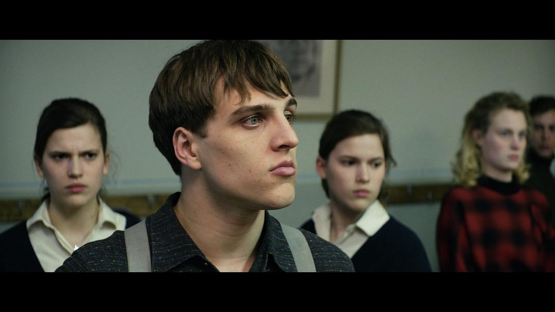 《沉默的教室》海报第51张图片 《沉默的教室》海报第51张图片