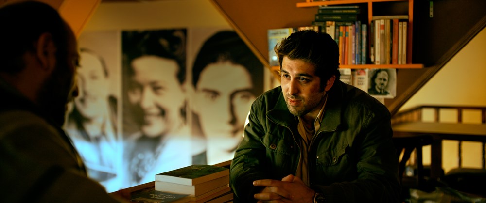 《野梨树》海报第15张图片 《野梨树》海报第15张图片