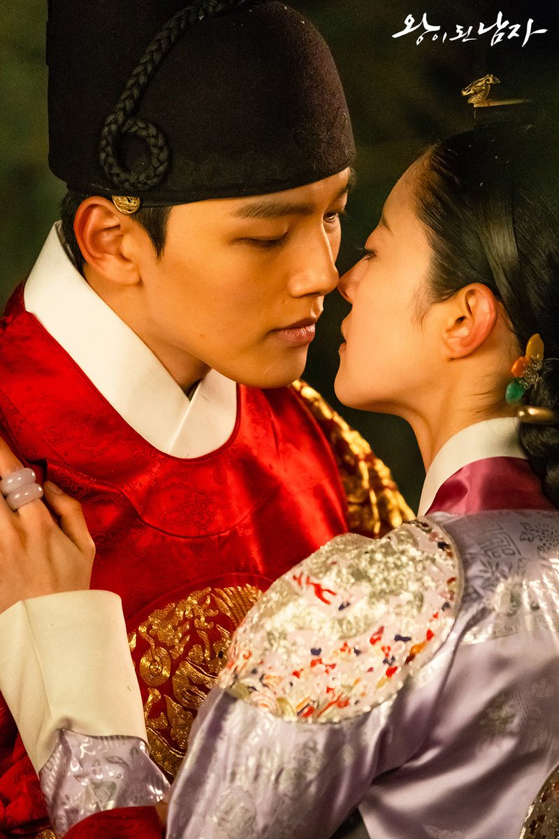 《双面君王》海报第52张图片 《双面君王》海报第52张图片