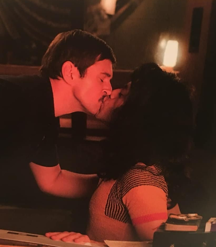 《波西米亚狂想曲》海报第11张图片 《波西米亚狂想曲》海报第11张图片