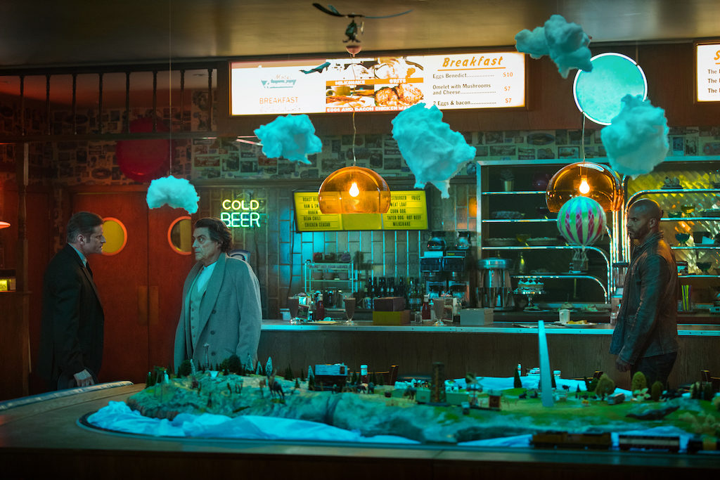 《美国众神第二季》剧照第13张图片 《美国众神第二季》剧照第13张图片