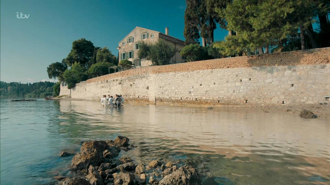 《德雷尔一家第四季》剧照第38张图片 《德雷尔一家第四季》剧照第38张图片