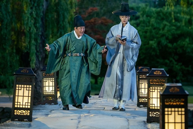 《新入史官丘海昤》剧照第18张图片 《新入史官丘海昤》剧照第18张图片