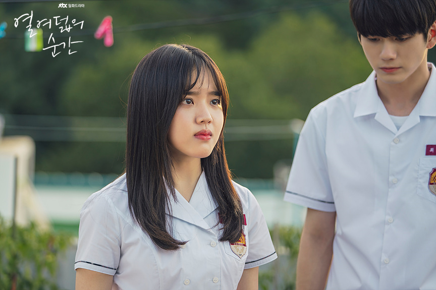 《十八岁的瞬间》海报第31张图片 《十八岁的瞬间》海报第31张图片