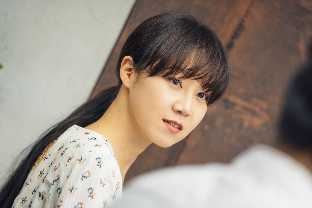 《山茶花开时》海报第11张图片 《山茶花开时》海报第11张图片