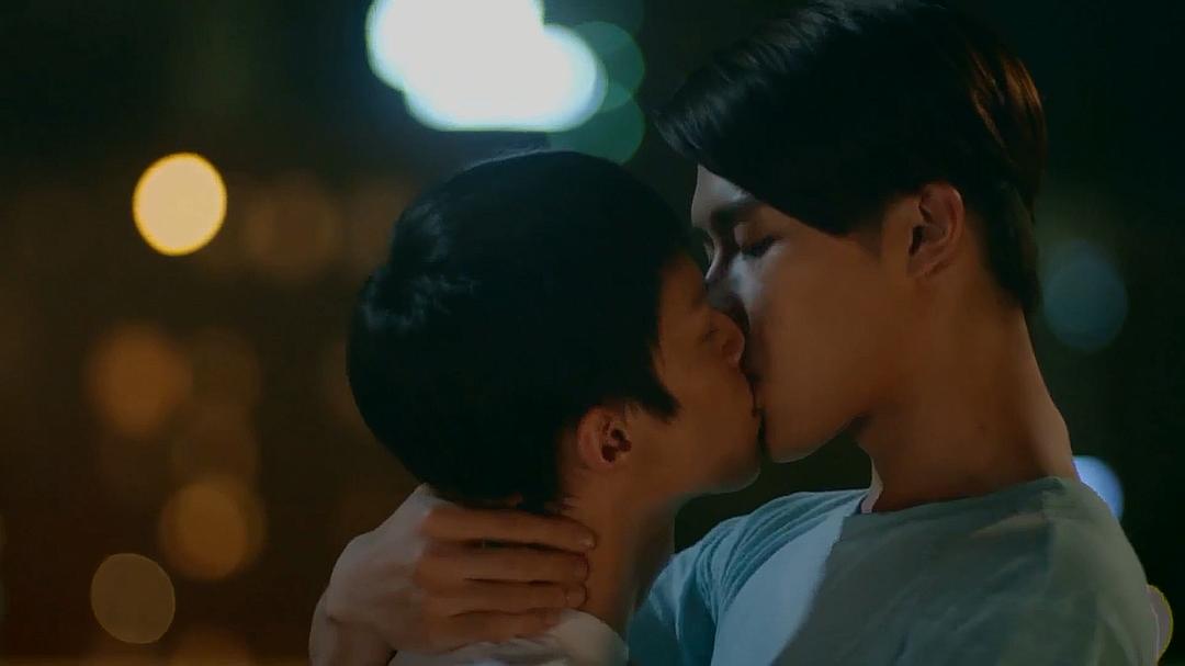 《那一天》海报第43张图片 《那一天》海报第43张图片