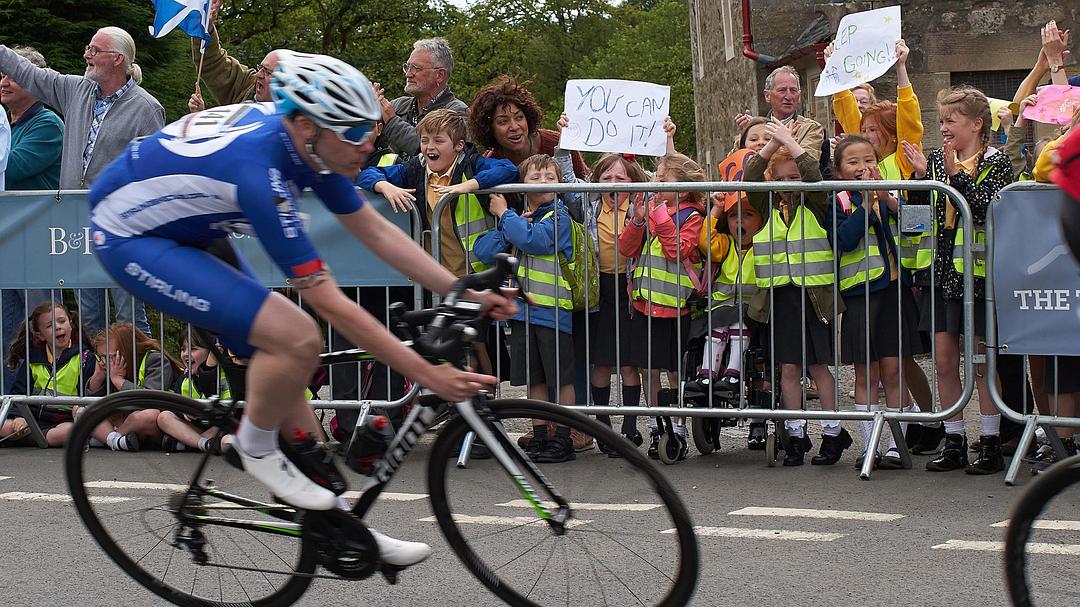 《死水难收》海报第15张图片 《死水难收》海报第15张图片