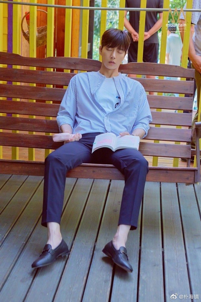 《森林》海报第26张图片 《森林》海报第26张图片