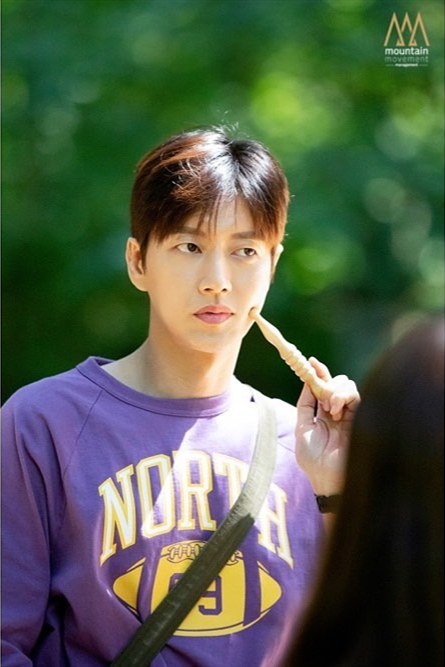 《森林》海报第48张图片 《森林》海报第48张图片