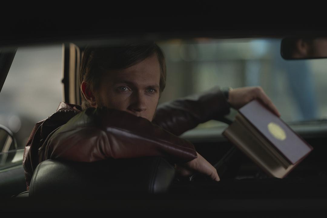 《纳粹猎人》海报