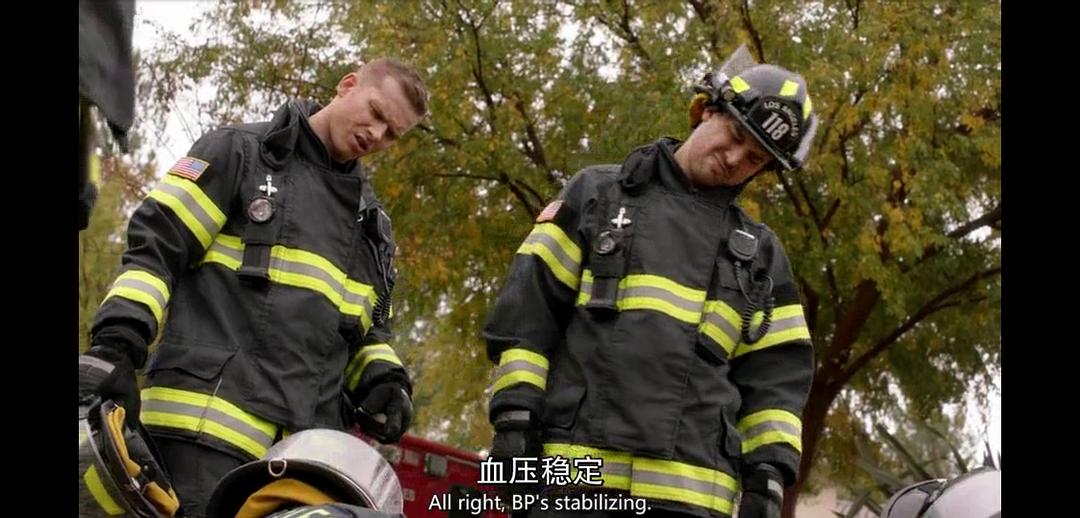 《紧急呼救第三季》海报第25张图片 《紧急呼救第三季》海报第25张图片